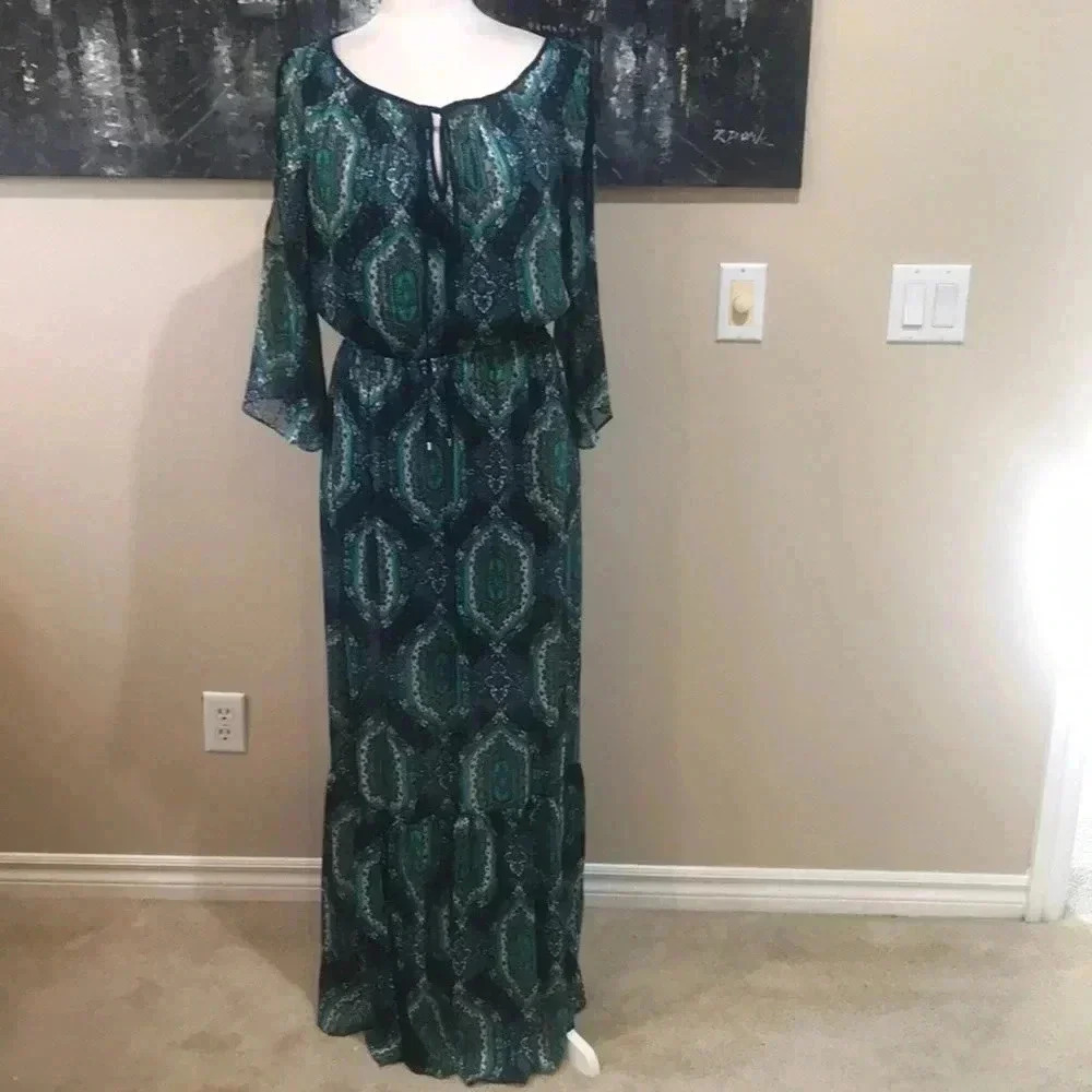 Eci New York Cold Shoulder Bell Sleeve Blue Green Paisley Ruffle Side Slit Maxi